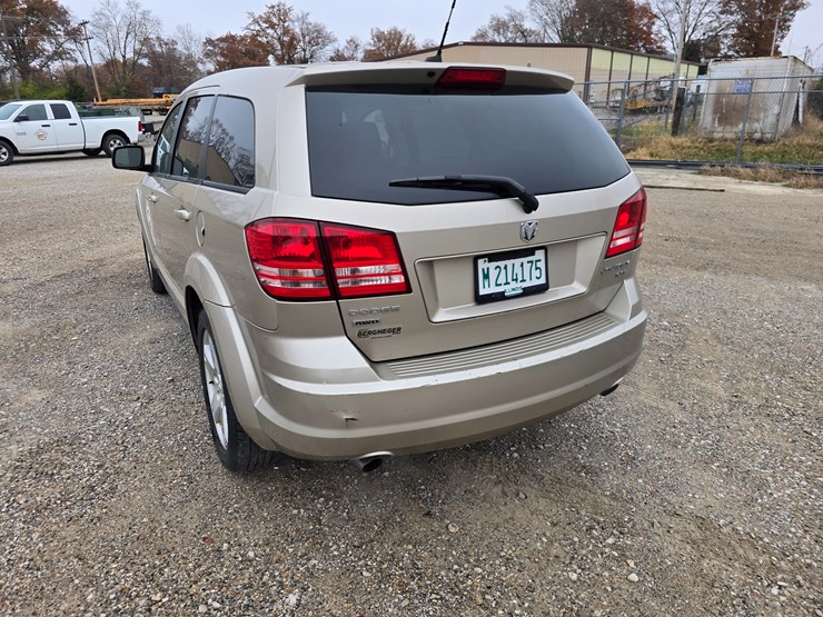 2009-dodge-journey-image-13