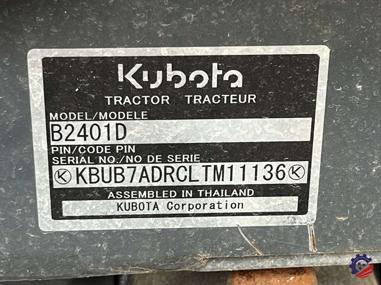 kubota-b2401d-farm-tractor-image-27