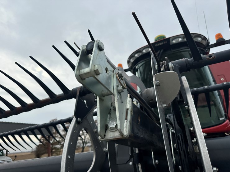 2022-mac-don-fd240-image-50