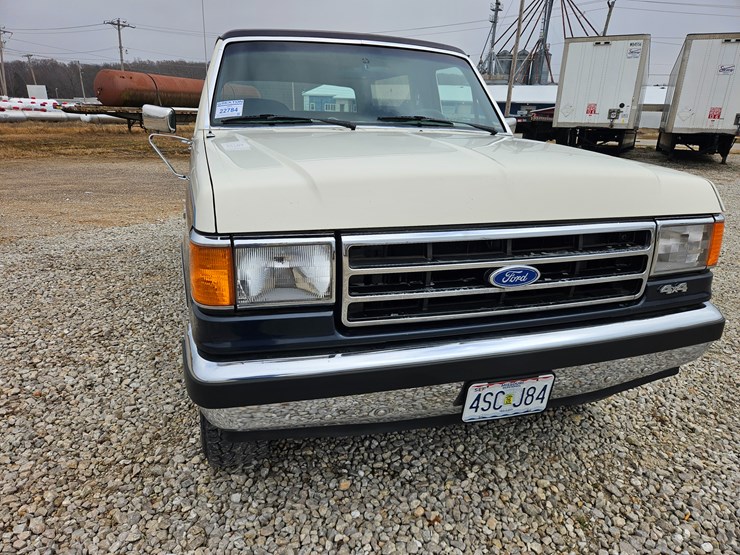 1989-ford-bronco-image-19