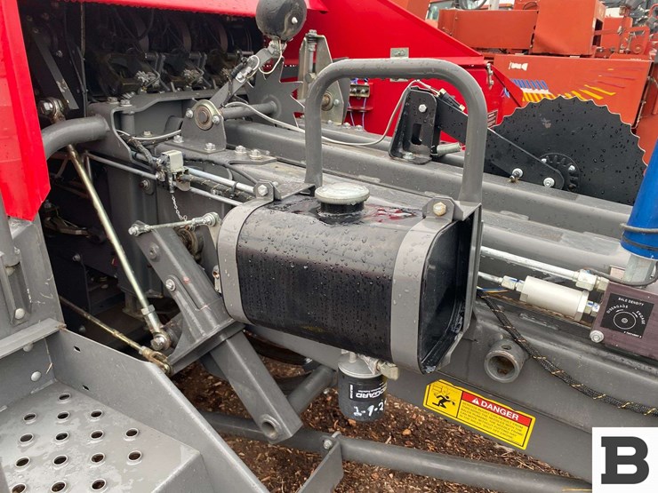 massey-ferguson-1844s-image-30