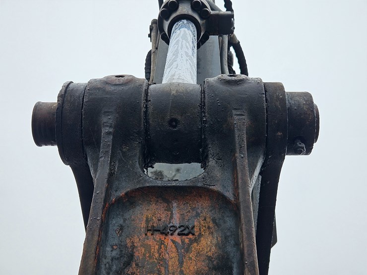 deere-200d-lc-image-91