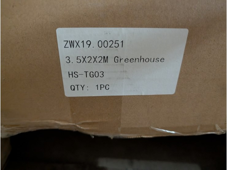 landhonor-12'-x-7'-x-7'-greenhouse-image-2