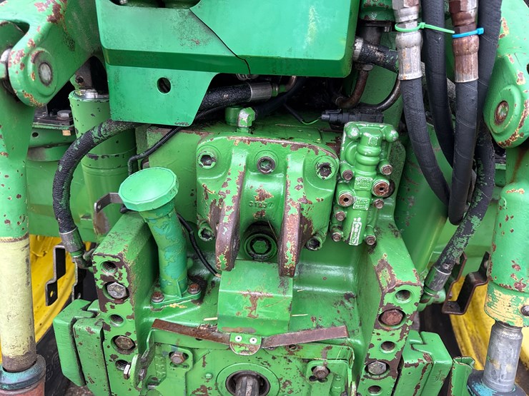 john-deere-6400-image-9