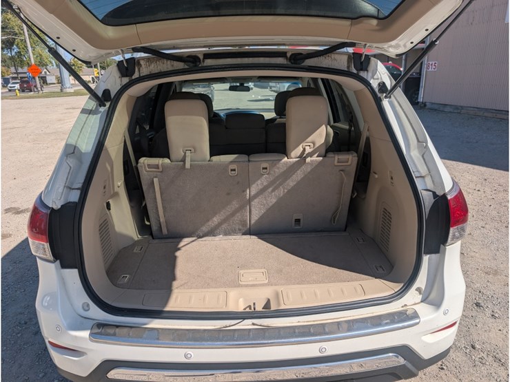 2014-nissan-pathfinder-image-7