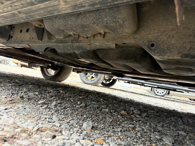 2012-infiniti-qx56-image-10