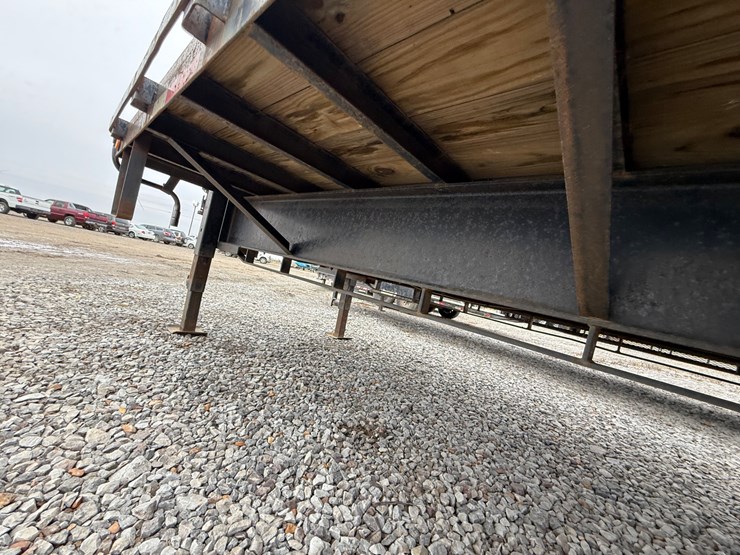 #22671-•-2004-delta-mfg-gn-f-40'-t/a-gooseneck-flatbed-trailer-4mhfs460224n013184-image-44