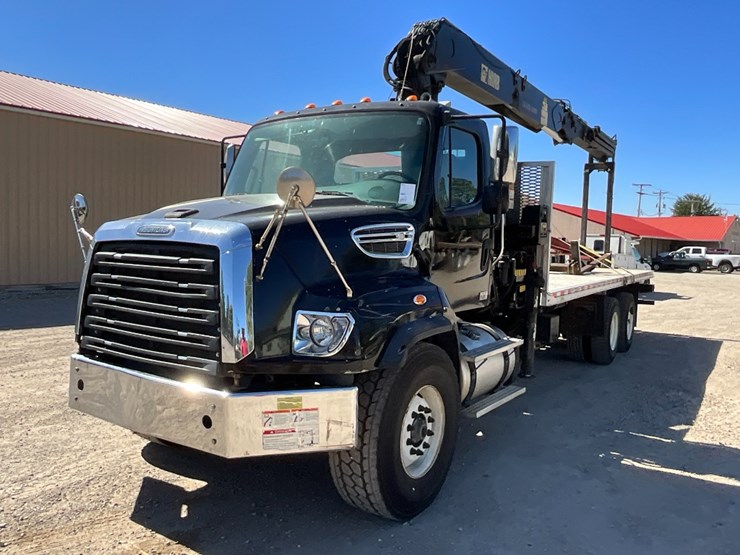 2013-freightliner-sd114-material-crane-image-4