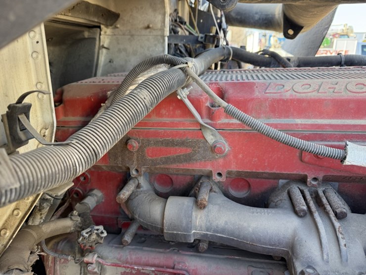 #1952-•-2008-international-eagle-day-cab-truck-tractor-image-19