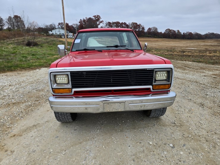 1986-dodge-ram-charger-image-39