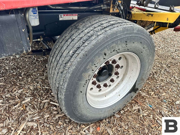 new-holland-h9880-image-27