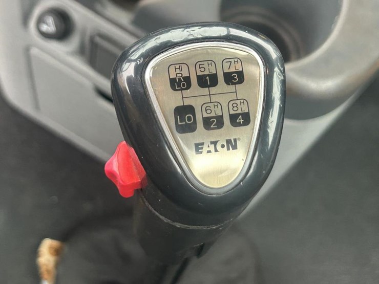 #1675-•-2016-freightliner-harrison-glider-kit-day-cab-truc-image-76