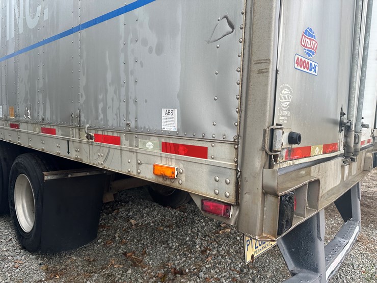 2007-utility-van-image-21