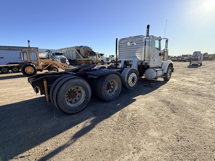 #1972-•-2008-international-eagle-day-cab-truck-tractor-image-5