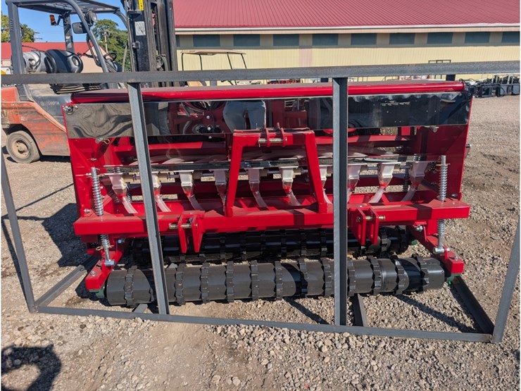 agt-skid-steer/3-point-seed-drill-image-1