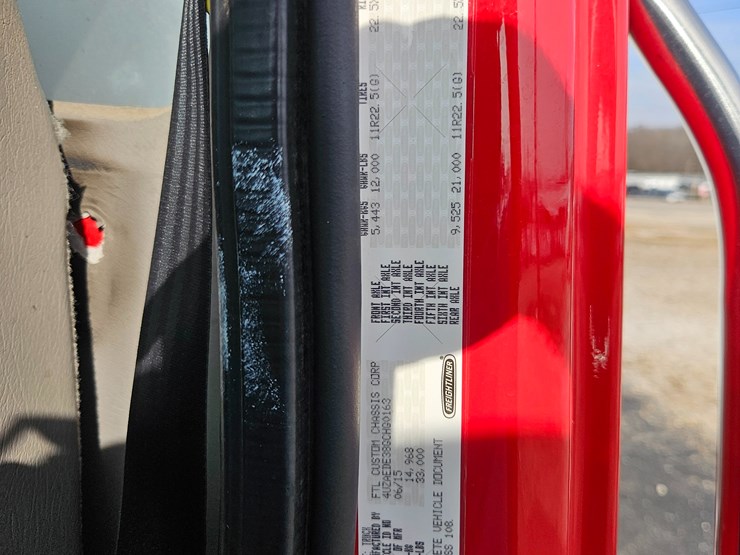 2016-freightliner-s2g-image-43