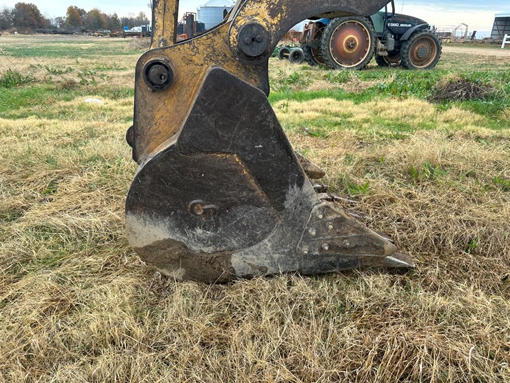 deere-790e-lc-image-31