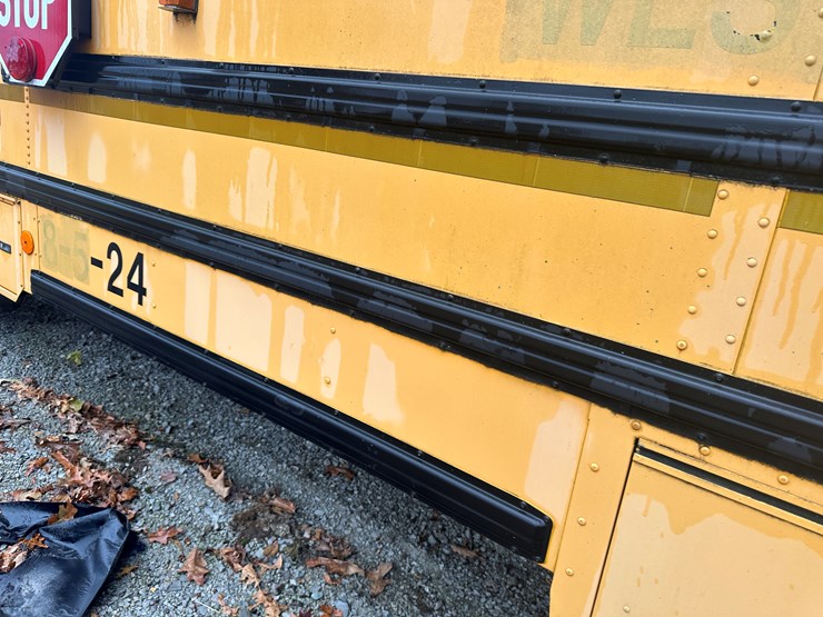 2005-international-pb105-image-26