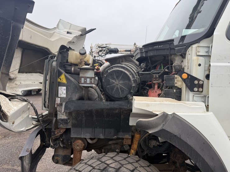 2002-international-7400-image-10