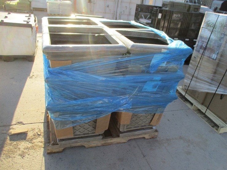 lot-of-24.25"-square-lattice-fiberglass-pots,-image-2