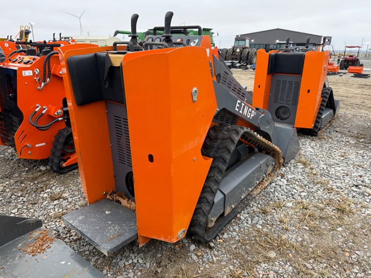 #101-•-2024-erie-industry-scl850-stand-on-skid-steer-loader-scl850562a1408-inv#33621-image-3