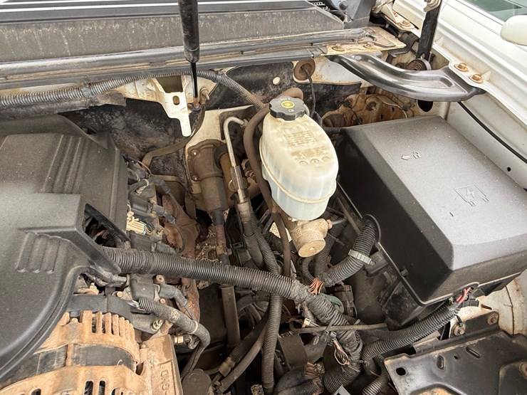 2012-chevrolet-suburban-image-45