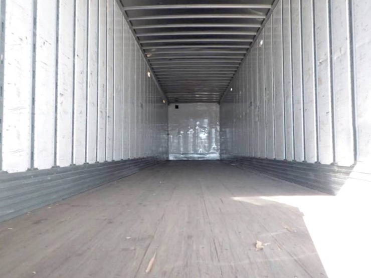 2016-utility-4000d-x-image-3