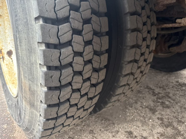 2002-international-4300-sba-image-95