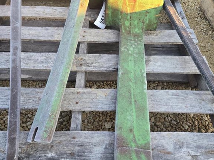 john-deere-10-image-3