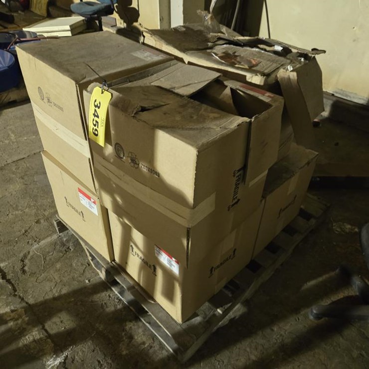 #3459 • (6) Fleetguard AP8406 8" Precleaners and More