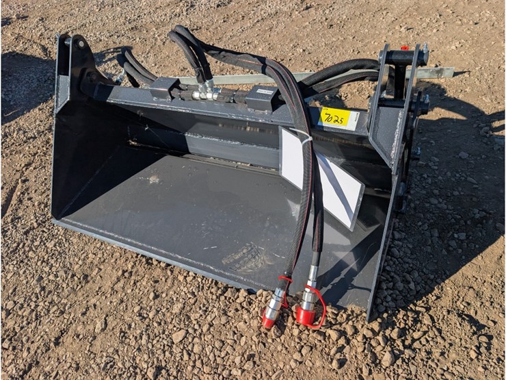 wolverine-mini-skid-steer-4-in-1-bucket-46"-image-1