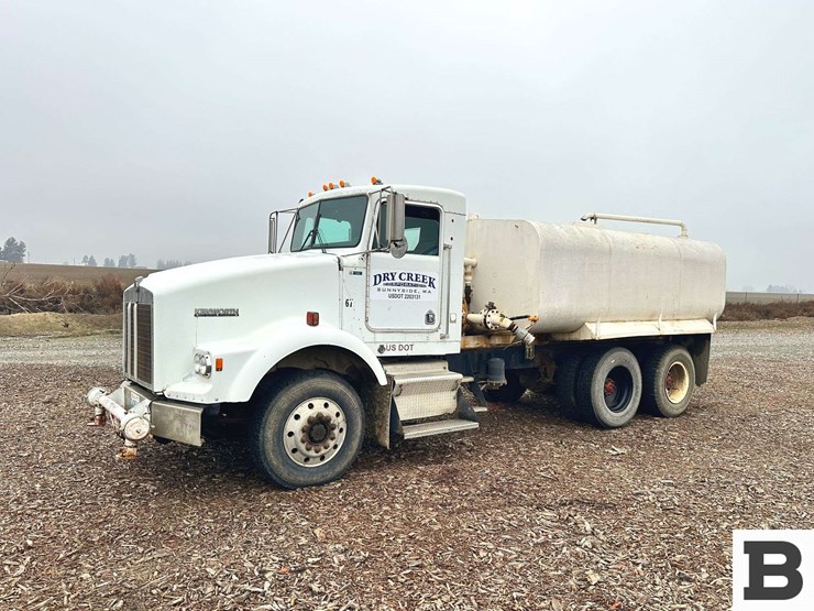 kenworth-t800-image-1