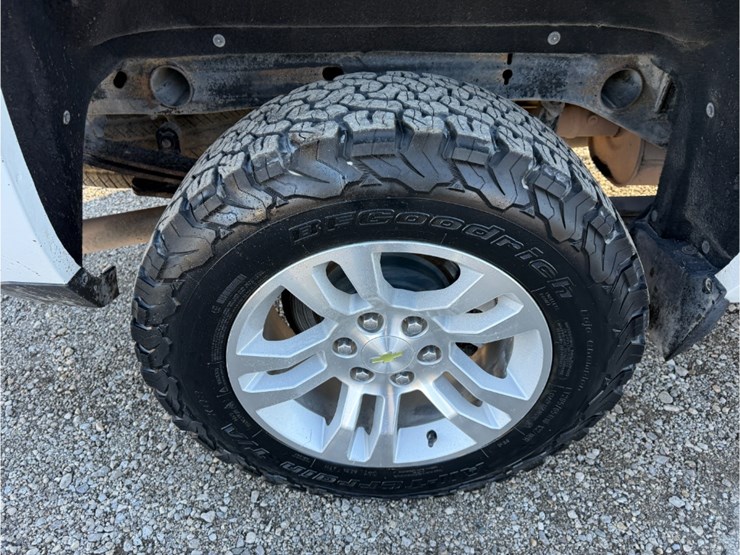 2014-chevrolet-silverado-image-10