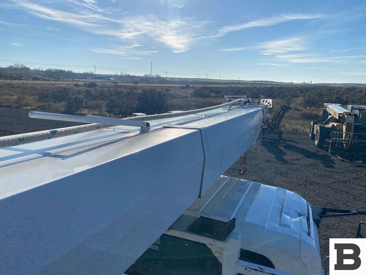 2011-international-durastar-4300-image-52