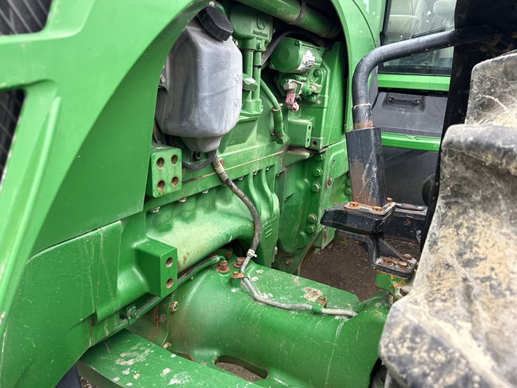 john-deere-8320r-image-24