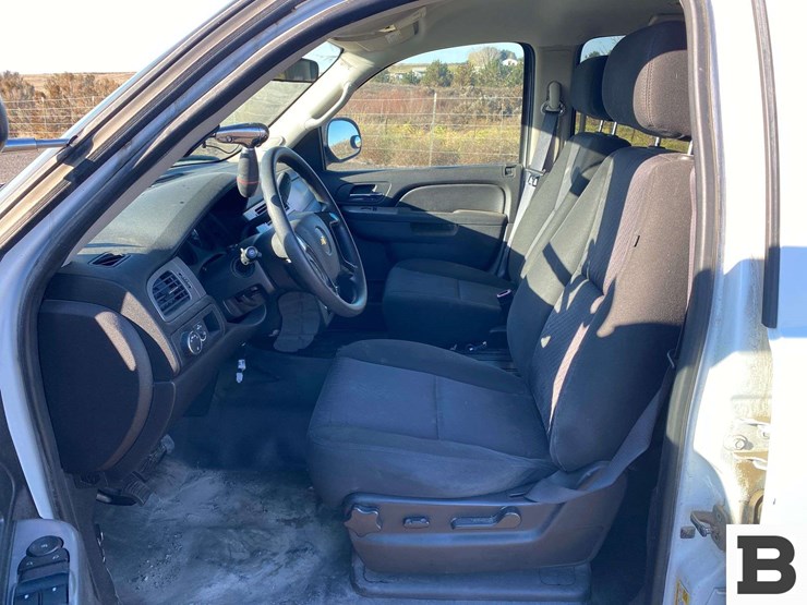 2012-chevrolet-tahoe-image-19