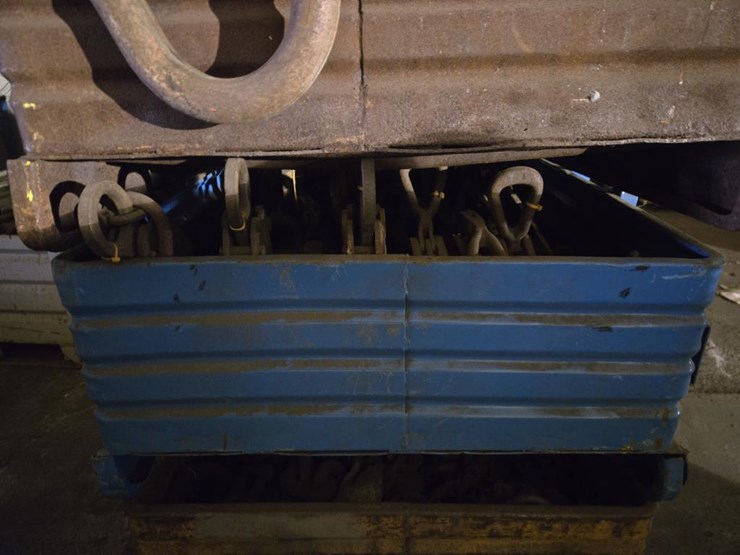 #3404-•-(3)-steel-crates-w/-misc.-chains-and-more-image-6