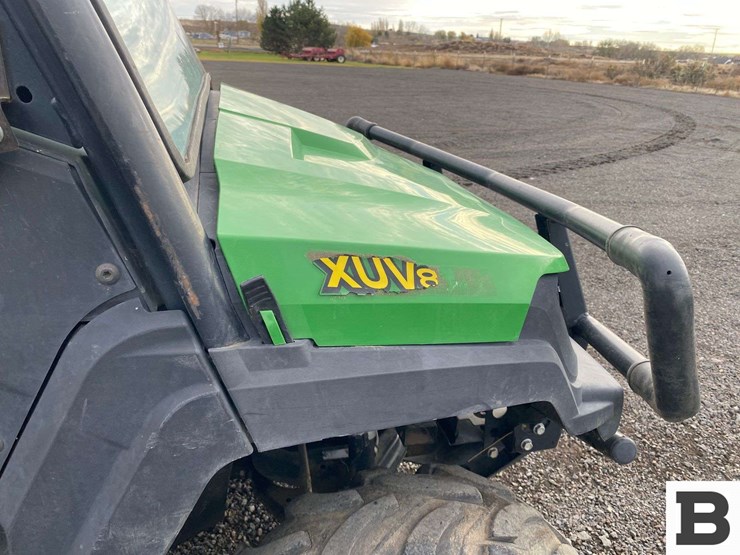 john-deere-835e-image-37