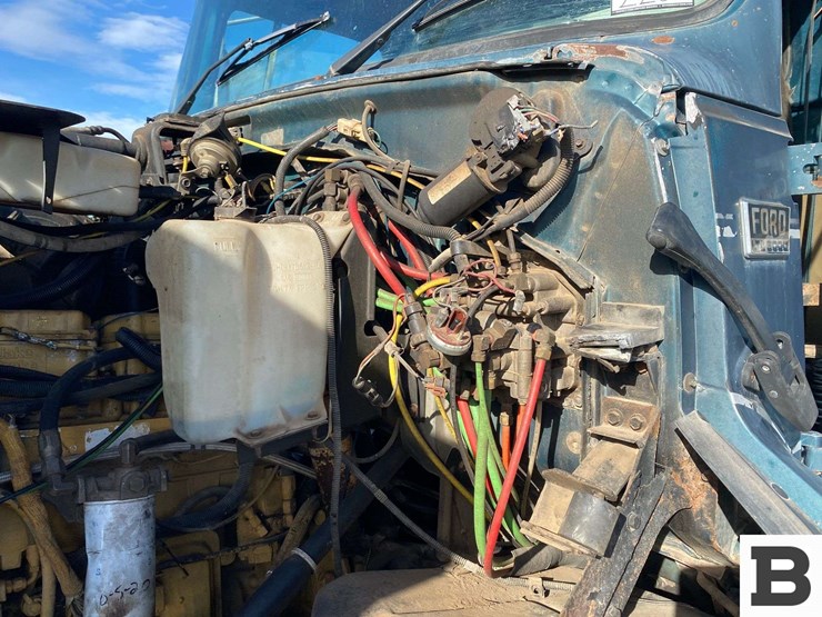 1995-ford-l9000-image-57