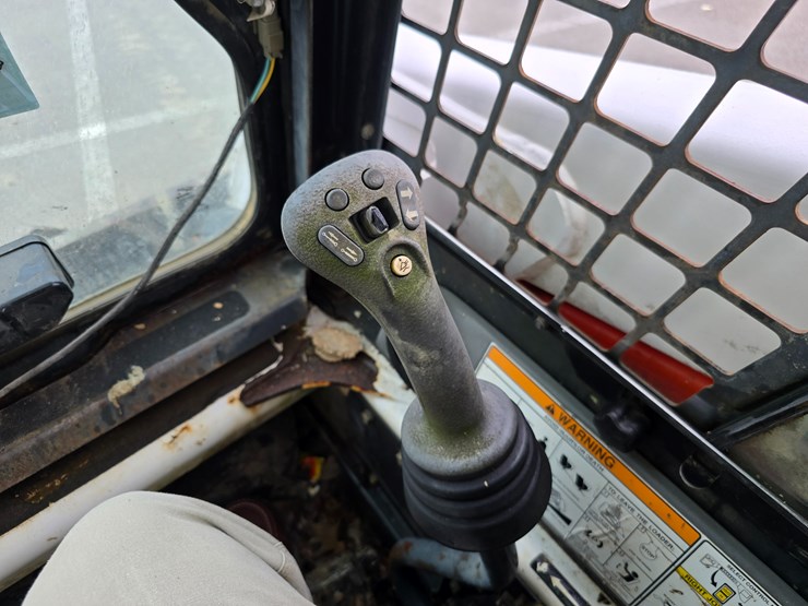 bobcat-t250-image-68