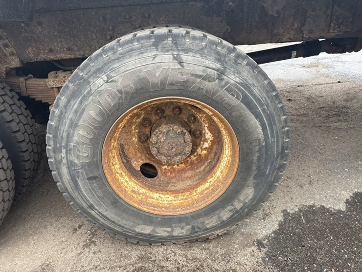 2002-international-7400-image-89