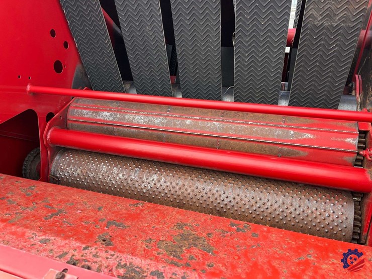 2016-case-ih-rb455a-image-14