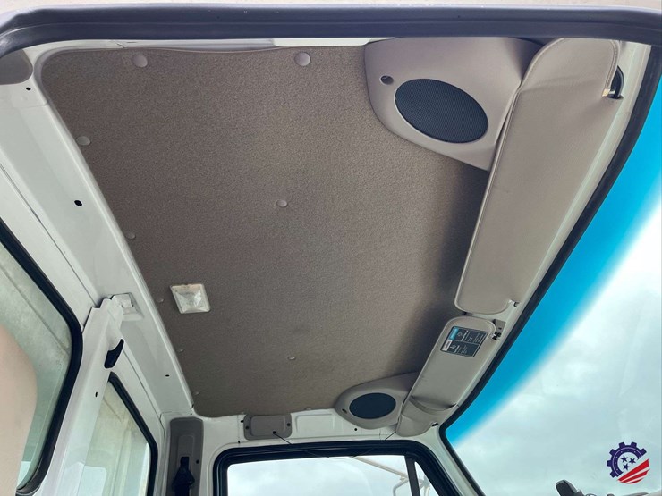 2008-sterling-l7500-image-52