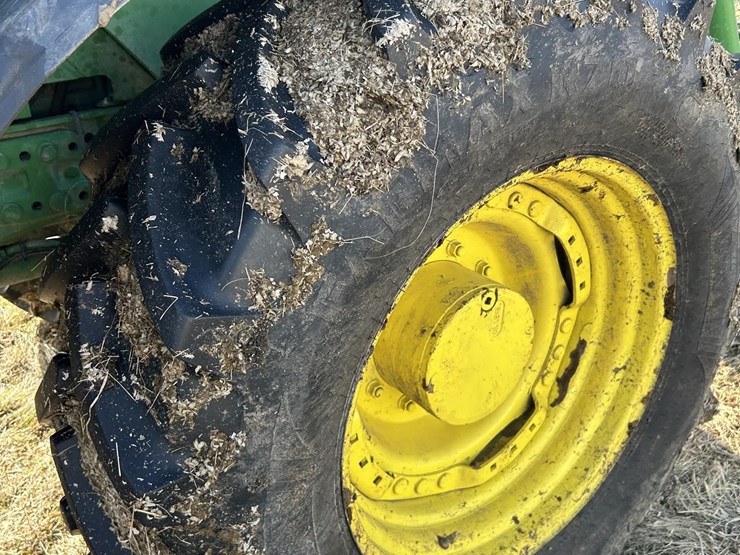 2013-john-deere-6170r-image-30