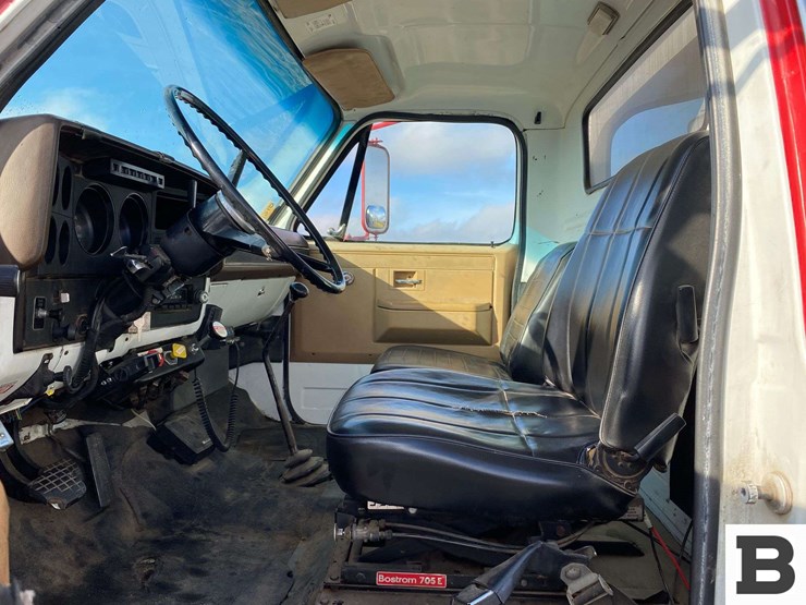 1986-gmc-c7000-truck-image-50