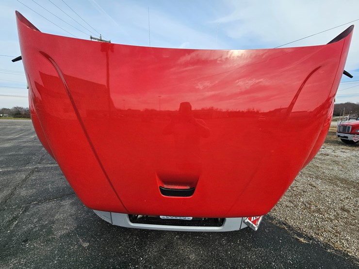 2018-freightliner-s2g-image-37