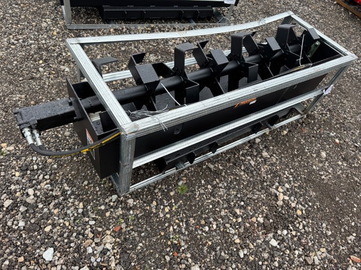pabreak-72"-skid-steer-tiller-image-4