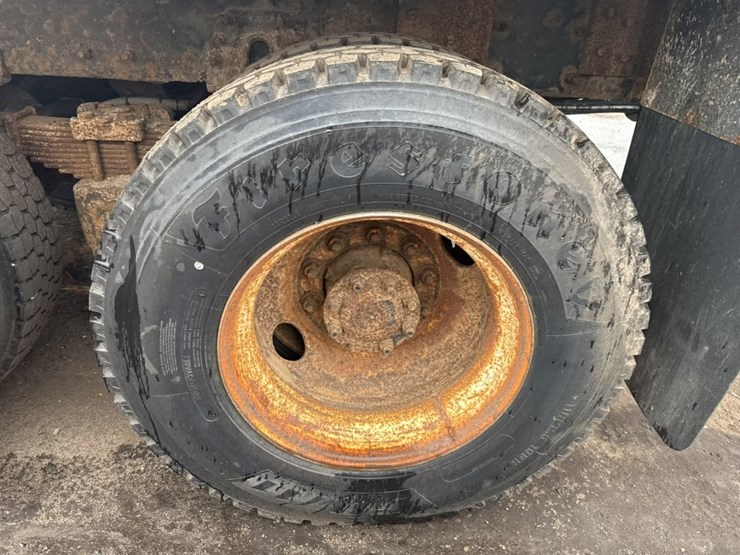 2002-international-7400-image-85