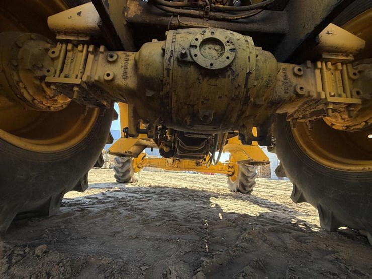 #1975-•-massey-ferguson-14k-forklift-image-55