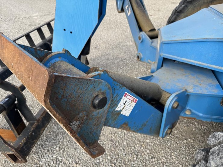 #1460-•-2014-genie-1056-telehandler-image-27